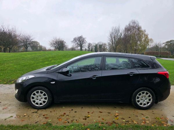 Hyundai i30 Estate/Jeep, Diesel, 2013, Black