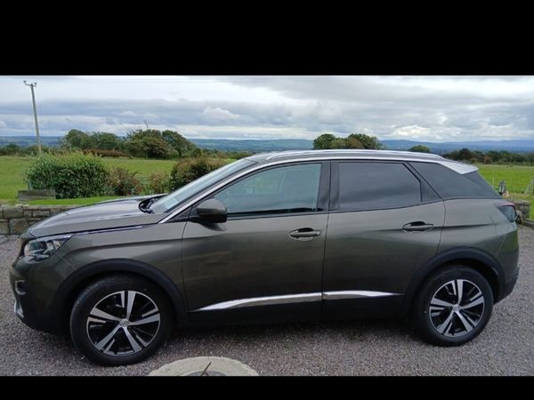 Peugeot 3008 MPV, Petrol, 2020, Grey
