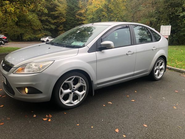 Ford Focus Hatchback, Diesel, 2011, Silver