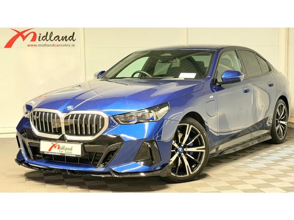 BMW 5-Series Saloon, Petrol Hybrid, 2025, Blue