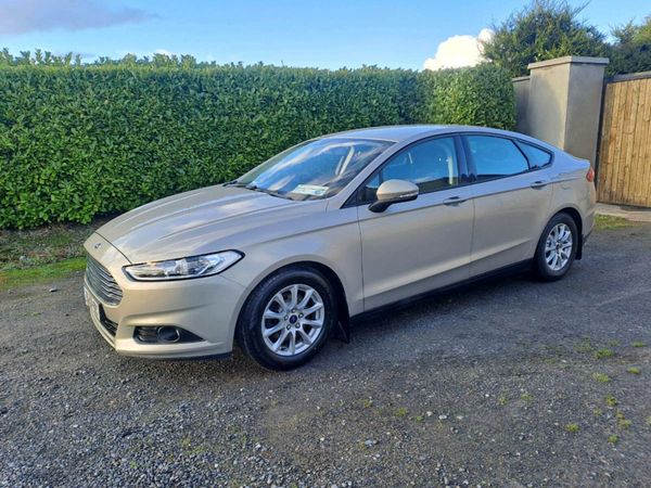 Ford Mondeo Hatchback, Diesel, 2015, Silver