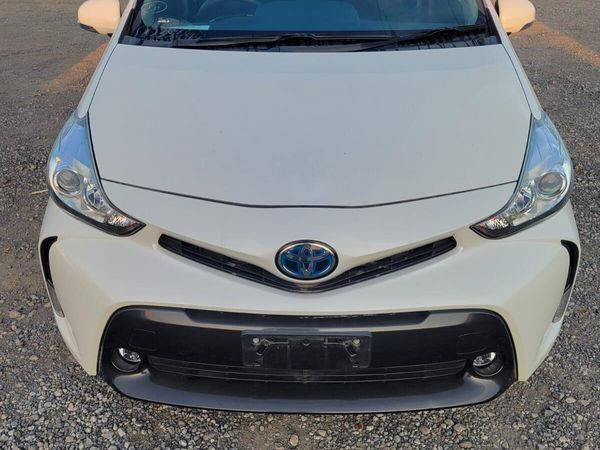 Toyota Prius MPV, Petrol Hybrid, 2019, White