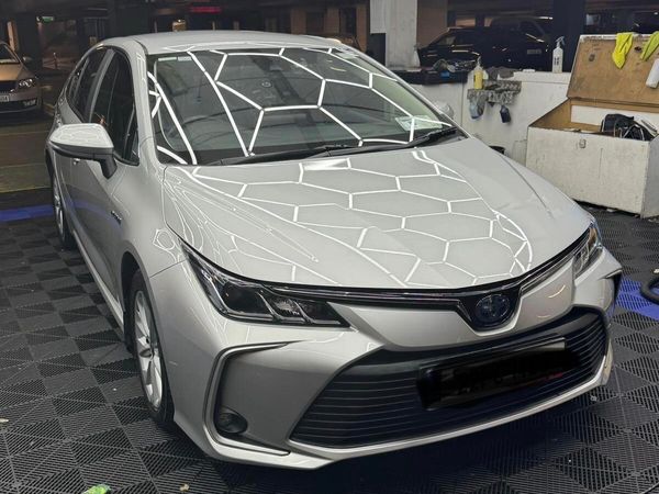 Toyota Corolla Saloon, Petrol Hybrid, 2022, Grey