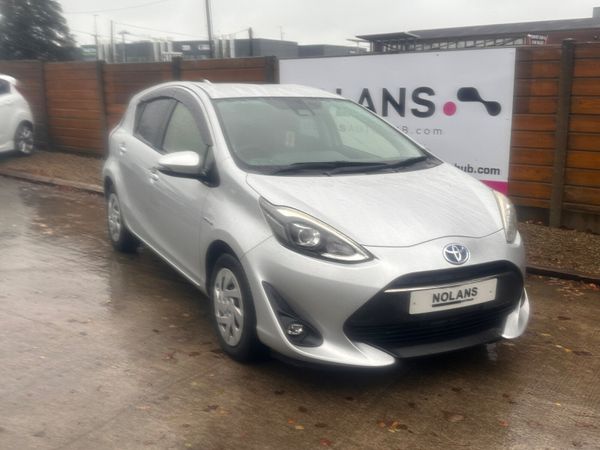 Toyota Aqua Hatchback, Petrol Hybrid, 2018, Silver