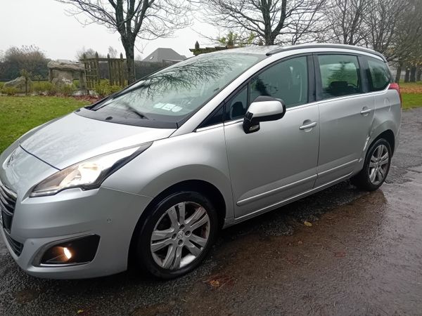 Peugeot 5008 MPV, Diesel, 2015, Silver