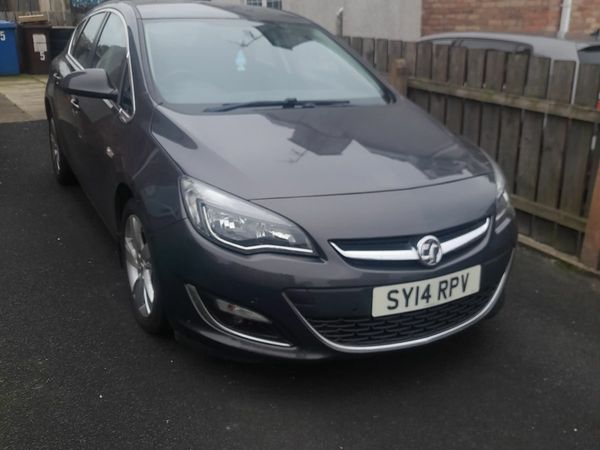 Vauxhall Astra Hatchback, Petrol, 2014, Grey