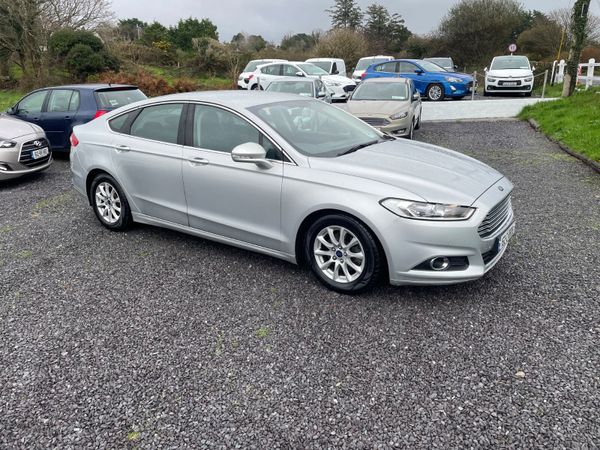 Ford Mondeo Hatchback, Diesel, 2015, Silver