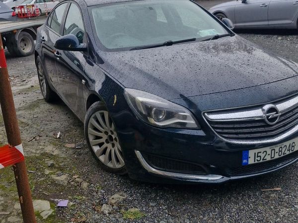 Opel Insignia Saloon, Diesel, 2015, Green