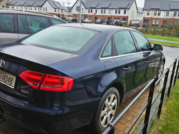 Audi A4 Saloon, Petrol, 2009, Blue