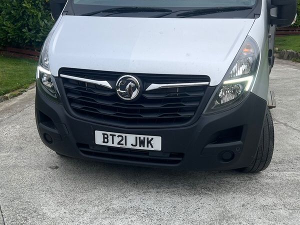 Mercedes-Benz EQB Estate/Jeep, Electric, 2022, Grey