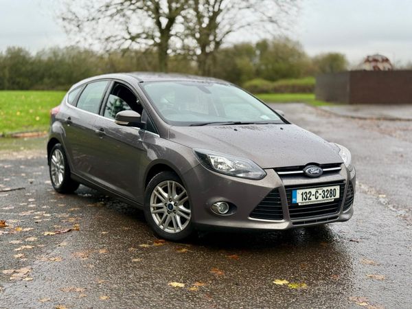 Ford Focus Hatchback, Diesel, 2013, Brown