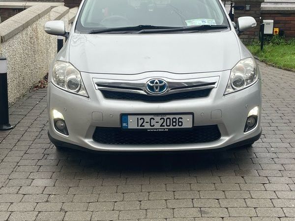 Toyota Auris Hatchback, Petrol Hybrid, 2012, Silver