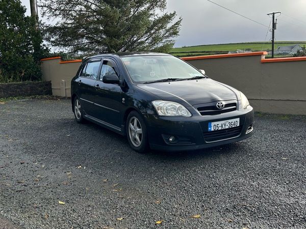 Toyota Corolla Hatchback, Petrol, 2005, Black