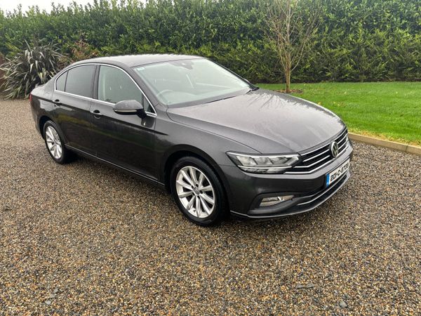 Volkswagen Passat Saloon, Diesel, 2020, Grey