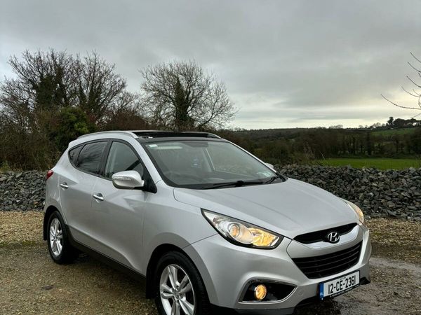 Hyundai ix35 SUV, Diesel, 2012, Silver