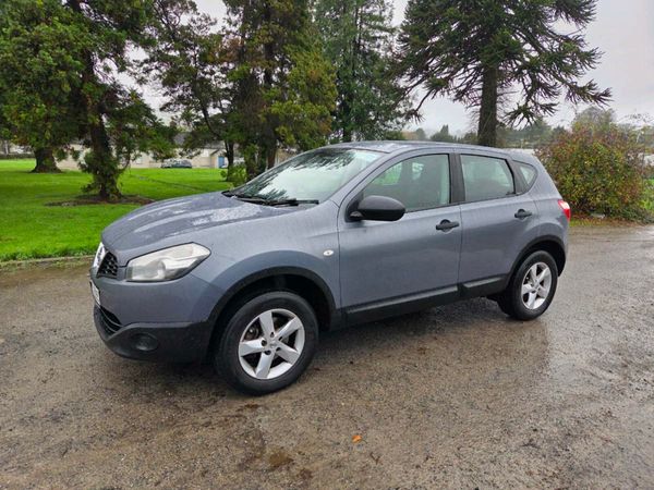 Nissan Qashqai Hatchback, Diesel, 2010, Grey