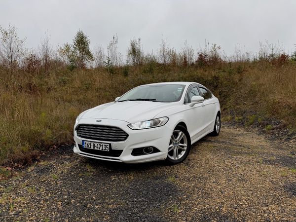 Ford Mondeo Hatchback, Diesel, 2016, White