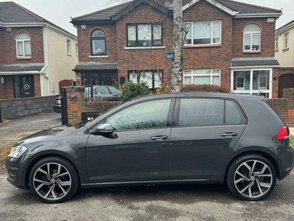 Volkswagen Golf Hatchback, Diesel, 2014, Grey