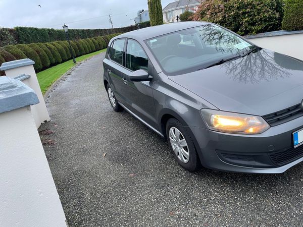 Volkswagen Polo Hatchback, Petrol, 2013, Grey