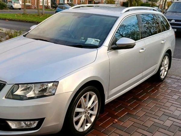 Skoda Octavia Estate, Diesel, 2016, Silver