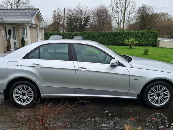 Mercedes-Benz E-Class Saloon, Diesel, 2011, Silver
