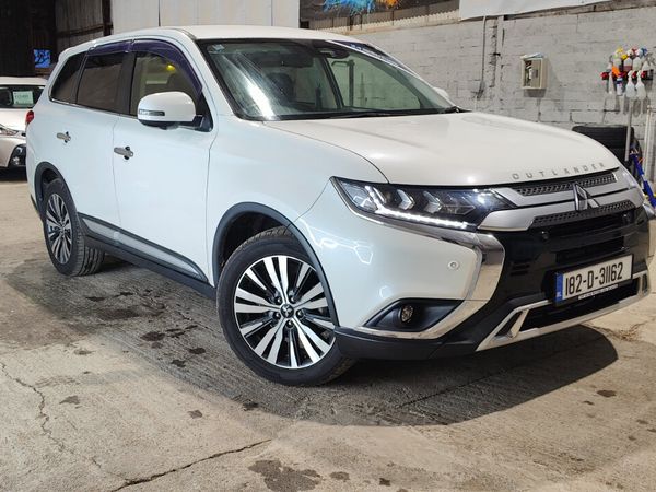 Mitsubishi Outlander SUV, Petrol, 2018, White