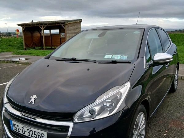 Peugeot 208 Hatchback, Petrol, 2016, Blue