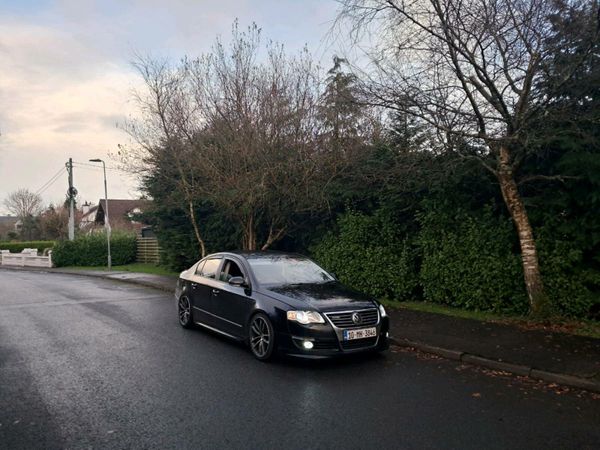 Volkswagen Passat Saloon, Diesel, 2010, Black