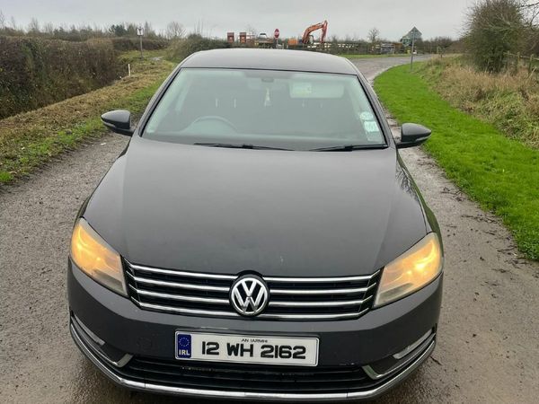 Volkswagen Passat Saloon, Diesel, 2012, Grey