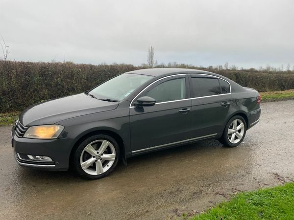 Volkswagen Passat Saloon, Diesel, 2012, Grey