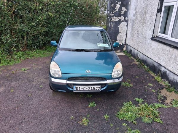 Daihatsu Sirion Hatchback, Petrol, 2001, Green