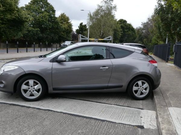 Renault Megane Coupe, Petrol, 2010, Grey
