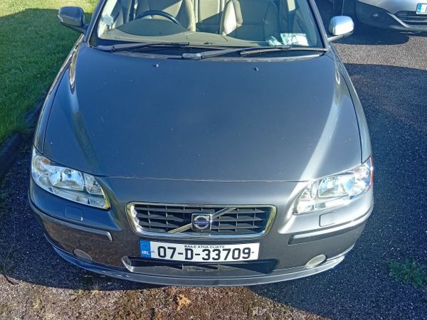 Volvo S60 Saloon, Petrol, 2007, Grey