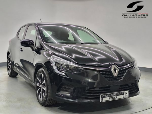 Renault Clio Hatchback, Petrol, 2023, Black