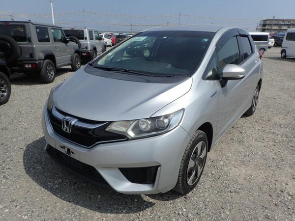 Honda Fit Hatchback, Petrol Hybrid, 2016, Silver