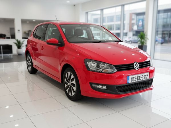 Volkswagen Polo Hatchback, Petrol, 2015, Red