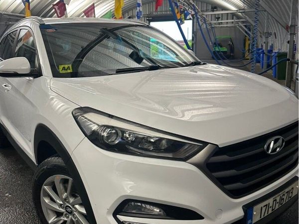 Hyundai Tucson SUV, Diesel, 2017, White
