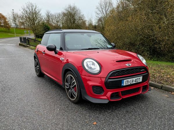 Mini Cooper Hatchback, Petrol, 2017, Red