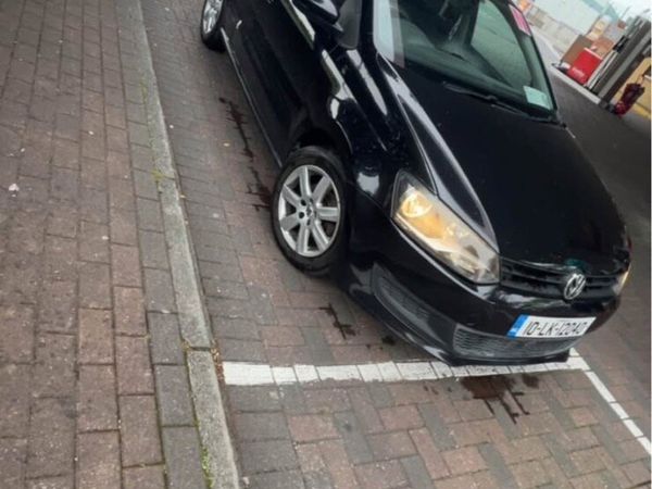 Volkswagen Polo Hatchback, Petrol, 2010, Black