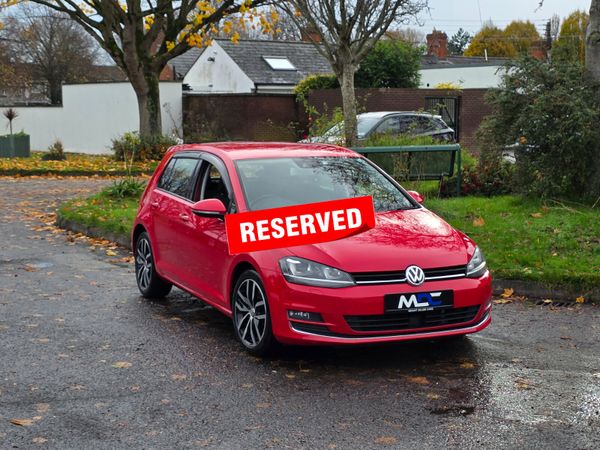 Volkswagen Golf Hatchback, Petrol, 2014, Red