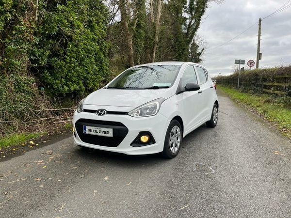 Hyundai i10 Hatchback, Petrol, 2016, White