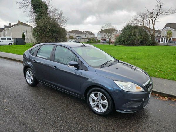 Ford Focus Hatchback, Diesel, 2010, Grey