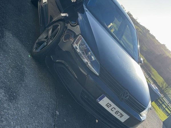 Volkswagen Jetta Saloon, Diesel, 2012, Black