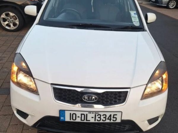 Kia Rio Hatchback, Diesel, 2010, White