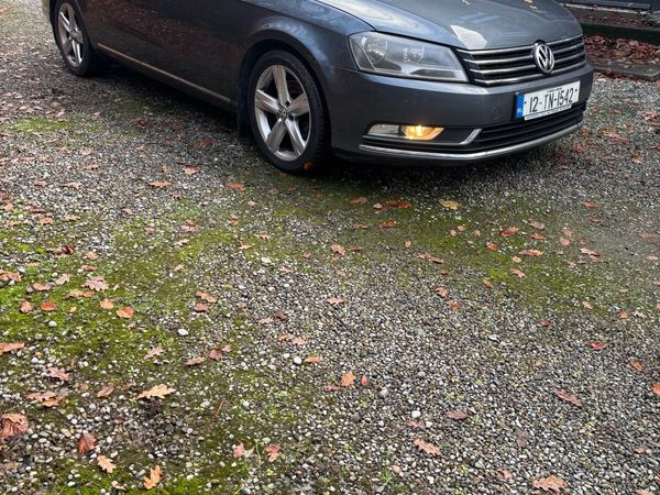 Volkswagen Passat Saloon, Diesel, 2012, Grey