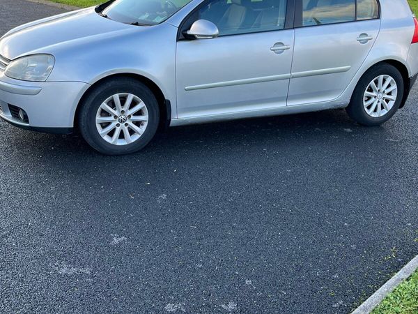 Volkswagen Golf Hatchback, Diesel, 2008, Silver