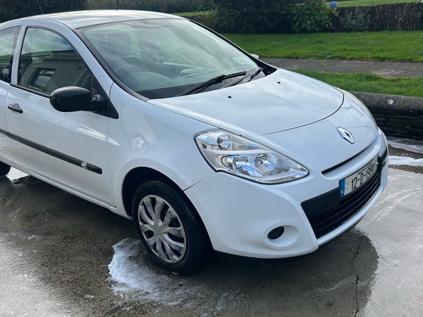 Renault Clio Hatchback, Ethanol Petrol, 2012, White