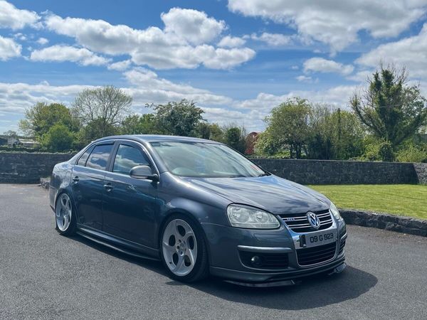 Volkswagen Jetta Saloon, Petrol, 2009, Grey