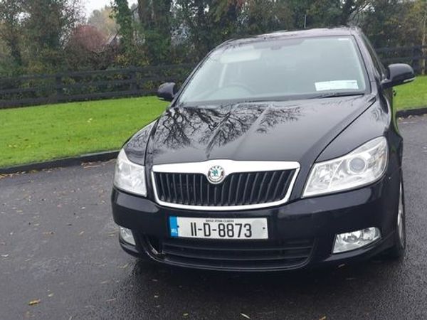Skoda Octavia Saloon, Diesel, 2011, Black