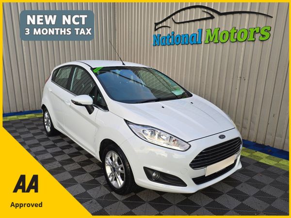 Ford Fiesta Hatchback, Petrol, 2015, White